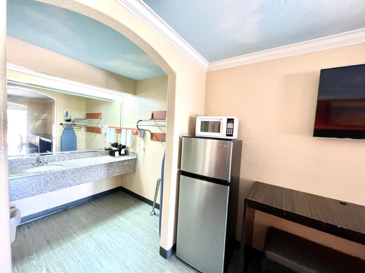Luxury Inn Liberty Εξωτερικό φωτογραφία