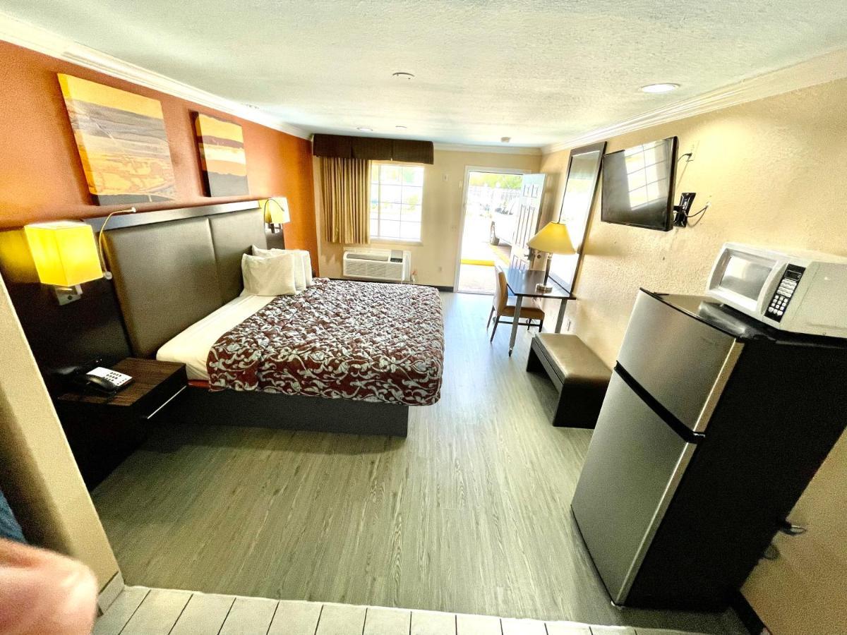 Luxury Inn Liberty Εξωτερικό φωτογραφία